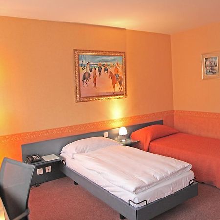 Hotel Comedie Женева Экстерьер фото