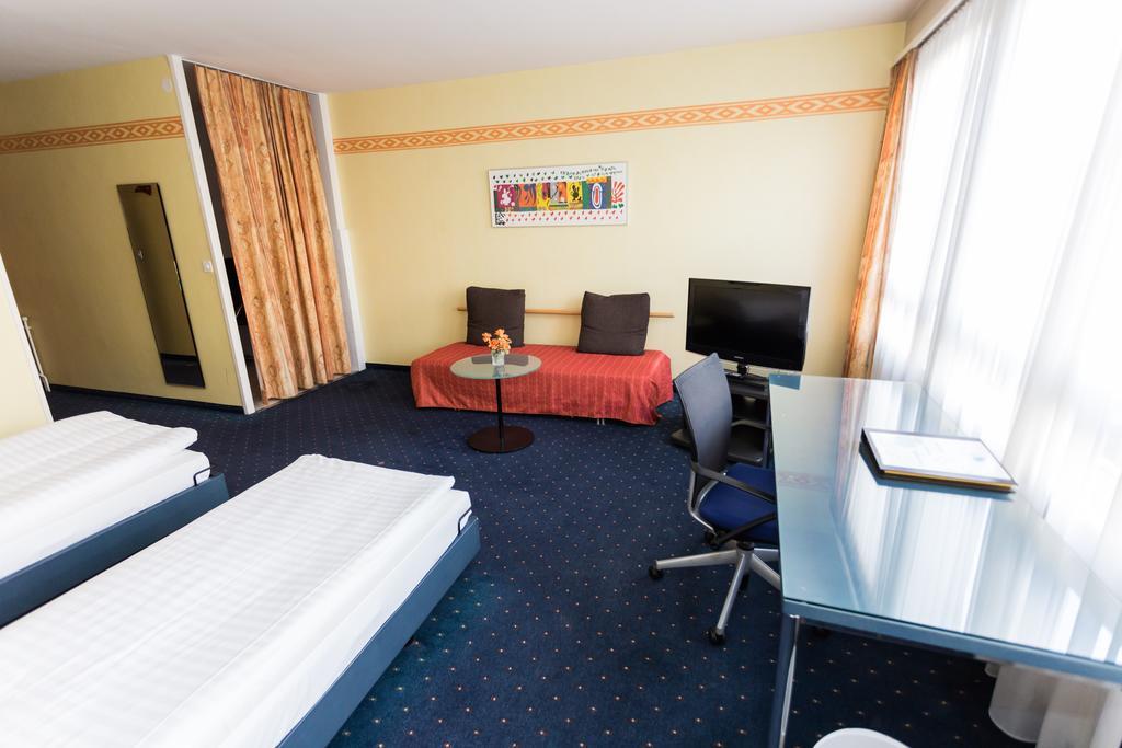 Hotel Comedie Женева Экстерьер фото