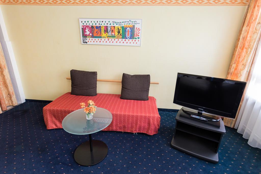 Hotel Comedie Женева Экстерьер фото