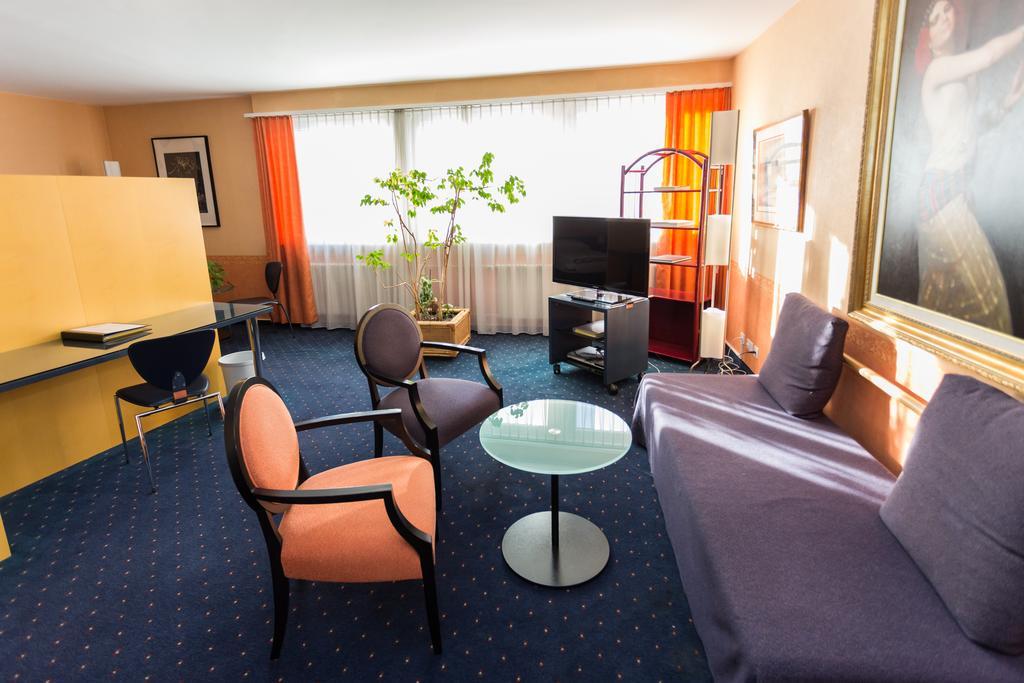 Hotel Comedie Женева Экстерьер фото